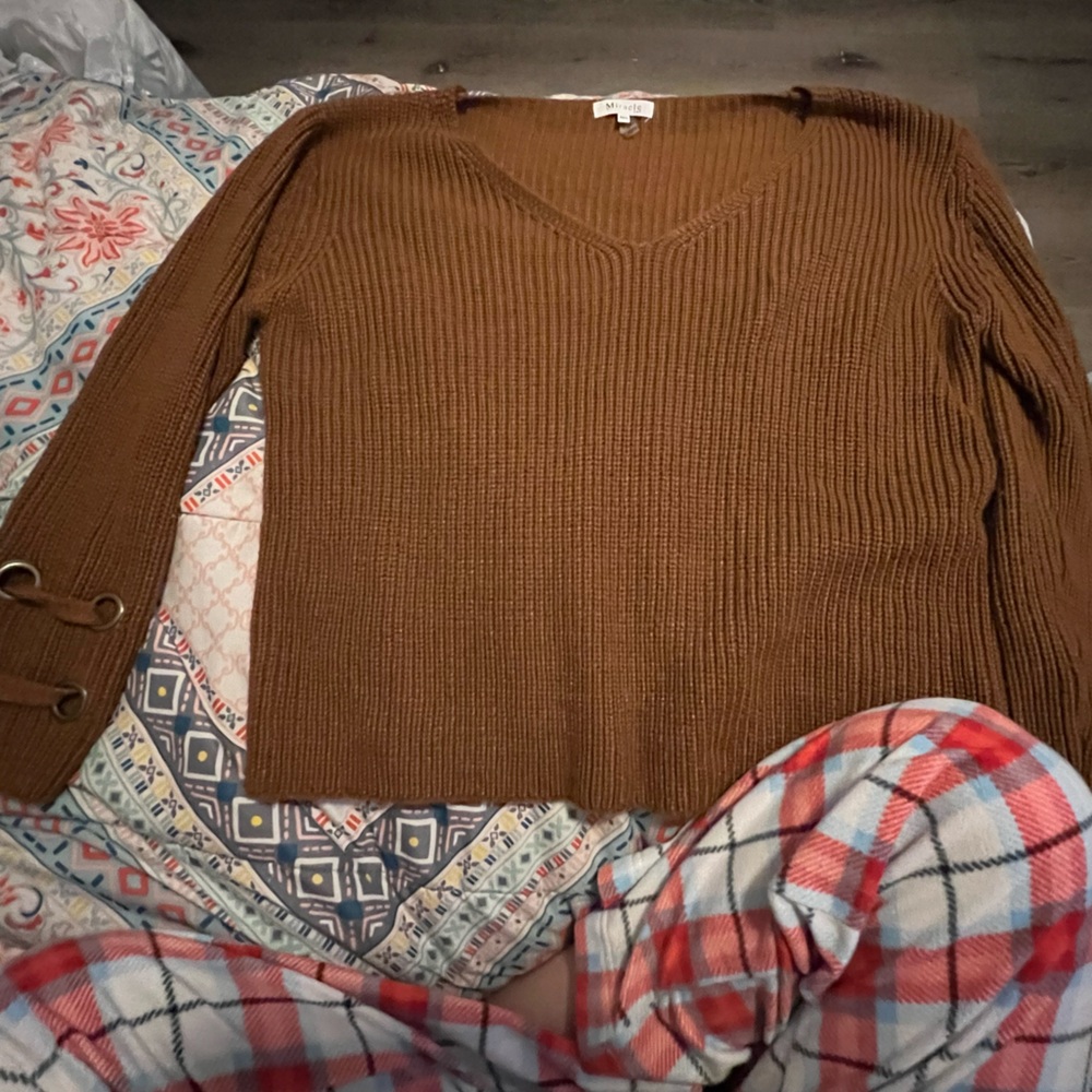 brown sweater